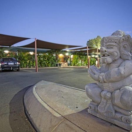 Cattrall Park Motel Karratha Exteriör bild