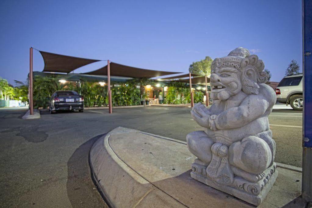 Cattrall Park Motel Karratha Exteriör bild